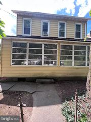 2215 MAIN ST, Mohrsville, PA 19541