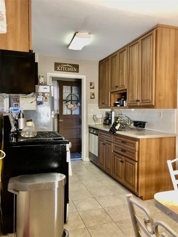 398 Hendrickson Avenue, Valley Stream, NY 11580