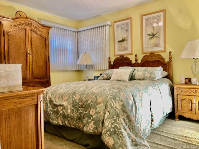 398 Hendrickson Avenue, Valley Stream, NY 11580