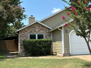 10005 Parliament House RD A, Austin, TX 78729