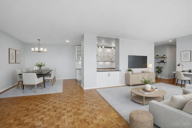 2401 Ingleside Avenue, Cincinnati, OH 45206