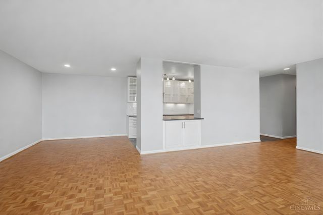 2401 Ingleside Avenue, Cincinnati, OH 45206