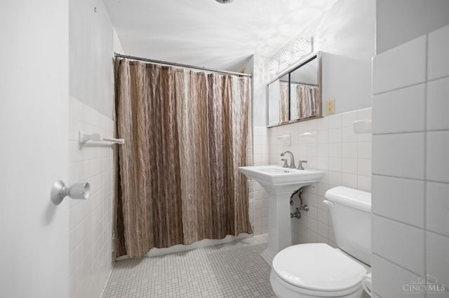 2401 Ingleside Avenue, Cincinnati, OH 45206