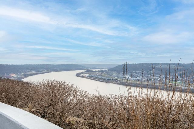 2401 Ingleside Avenue, Cincinnati, OH 45206