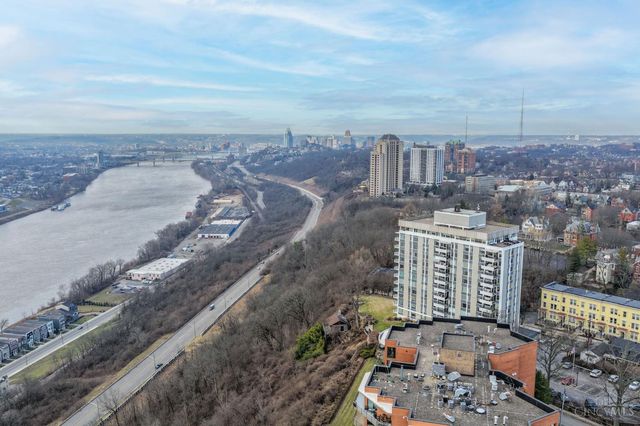 2401 Ingleside Avenue, Cincinnati, OH 45206