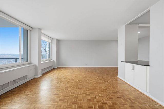 2401 Ingleside Avenue, Cincinnati, OH 45206