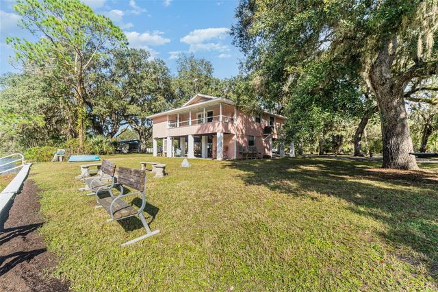 176 SE 989TH STREET, Old Town, FL 32680