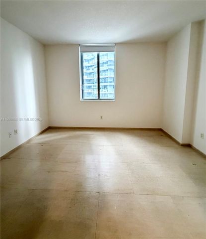 1050 Brickell Ave 2420, Miami, FL 33131