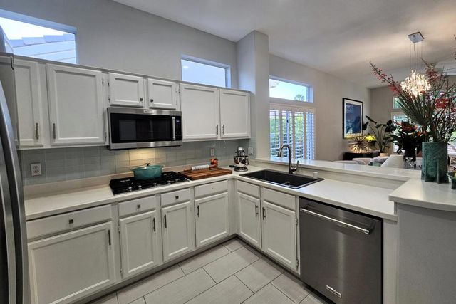 78622 Waterfall Drive, Palm Desert, CA 92211