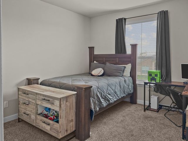 200 Tanager Drive, Rhome, TX 76078