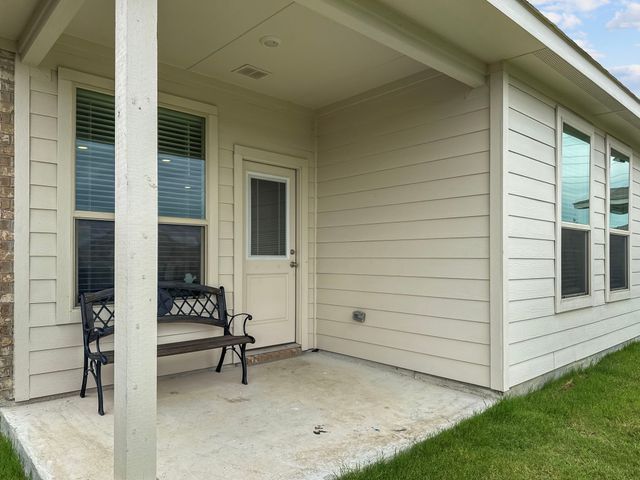 200 Tanager Drive, Rhome, TX 76078