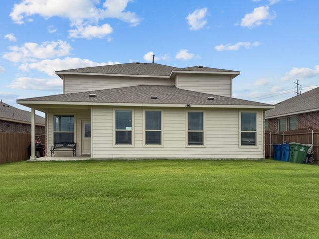 200 Tanager Drive, Rhome, TX 76078