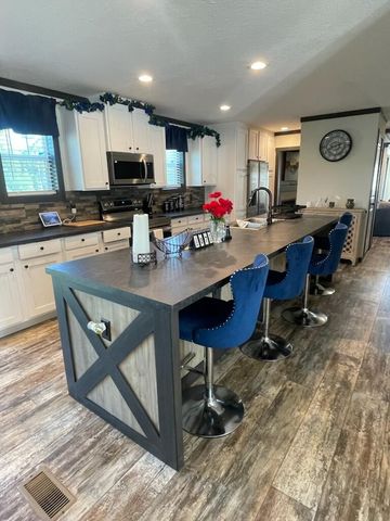 90 Bomar Place, Walterboro, SC 29488