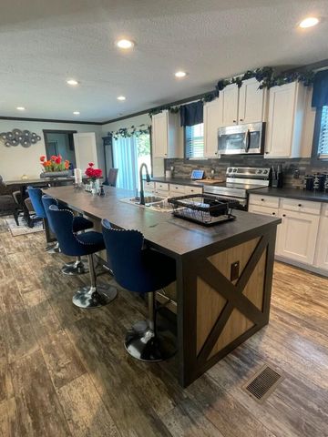 90 Bomar Place, Walterboro, SC 29488