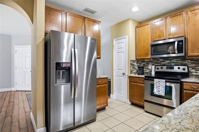 1033 BLACKWATER DRIVE, Wesley Chapel, FL 33543