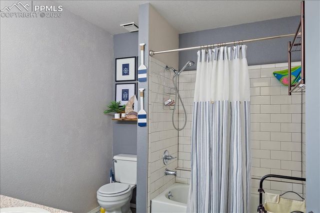 4304 Hunting Meadows Circle, Colorado Springs, CO 80916