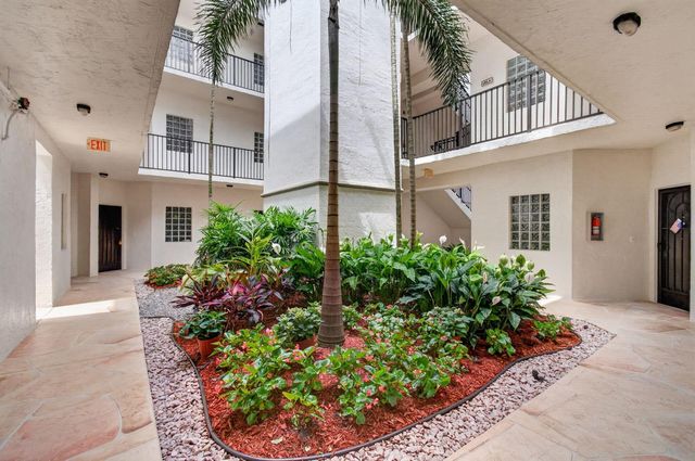 5133 Brisata Circle B, Boynton Beach, FL 33437