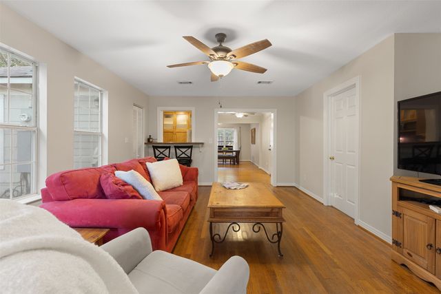 8919 Redondo Drive, Dallas, TX 75218