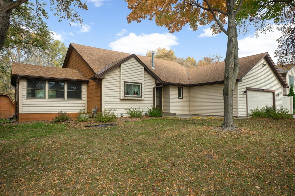 12490 99th Avenue N, Maple Grove, MN 55369 — exterior