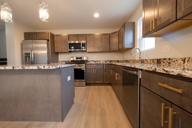 270 Aspen Drive, Beecher, IL 60401
