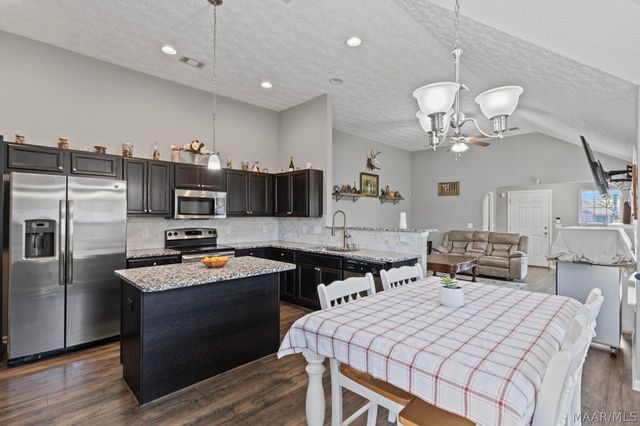 1673 BUENA VISTA Boulevard, Prattville, AL 36067