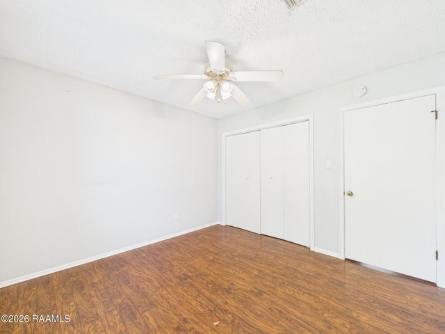 135 Longfellow Drive, Lafayette, LA 70503