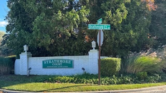 5 Fredricksburg Court, Coram, NY 11727