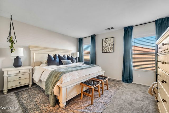 3033 Via De Flores, Lancaster, CA 93535