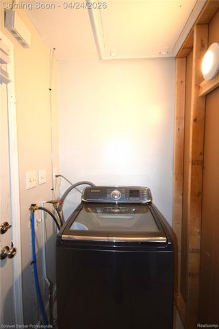 10311 Saratoga Street, Oak Park, MI 48237