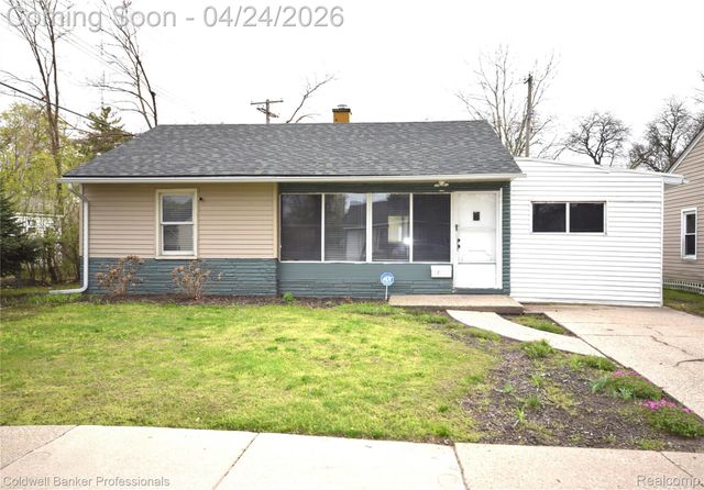 10311 Saratoga Street, Oak Park, MI 48237