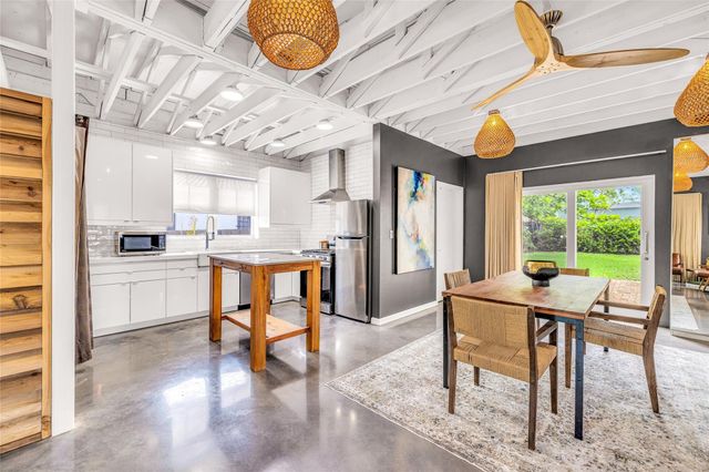 11 SE 13th Street, Fort Lauderdale, FL 33316