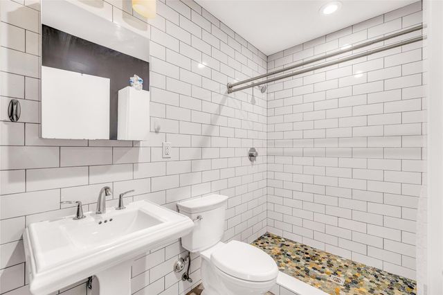 11 SE 13th Street, Fort Lauderdale, FL 33316