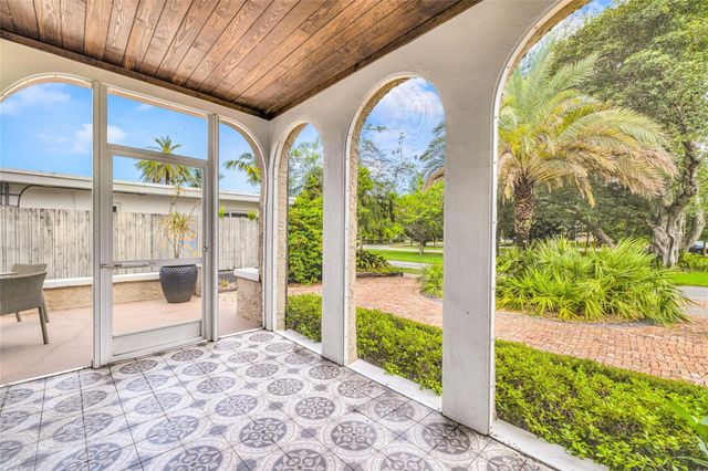 11 SE 13th Street, Fort Lauderdale, FL 33316