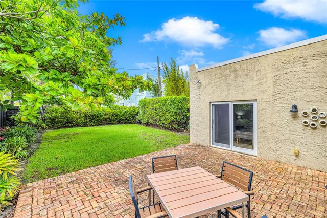 11 SE 13th Street, Fort Lauderdale, FL 33316