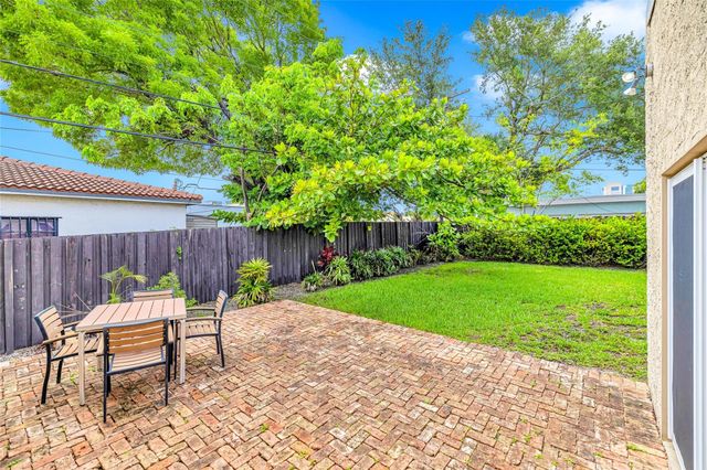 11 SE 13th Street, Fort Lauderdale, FL 33316