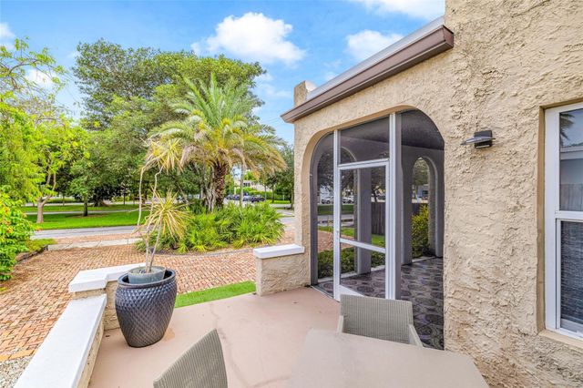 11 SE 13th Street, Fort Lauderdale, FL 33316