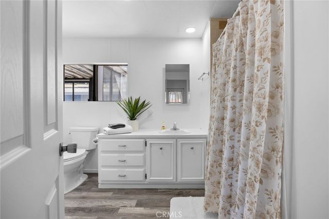 995 Pomona Road 88, Corona, CA 92882