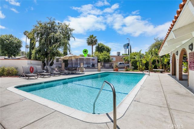 995 Pomona Road 88, Corona, CA 92882