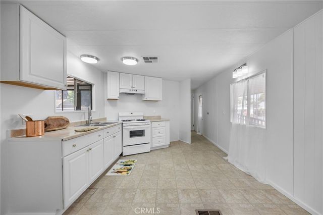 995 Pomona Road 88, Corona, CA 92882
