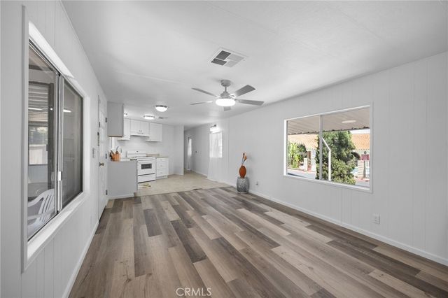 995 Pomona Road 88, Corona, CA 92882