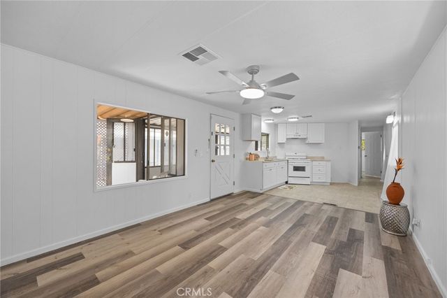 995 Pomona Road 88, Corona, CA 92882
