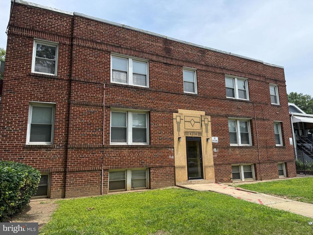 4274 BENNING RD NE, Washington, DC 20019