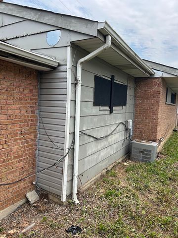 16112 Wolcott Avenue, Markham, IL 60428