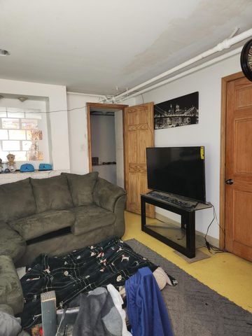 1525 121st Street, Whiting, IN 46394