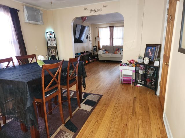 1525 121st Street, Whiting, IN 46394