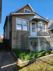 1525 121st Street, Whiting, IN 46394