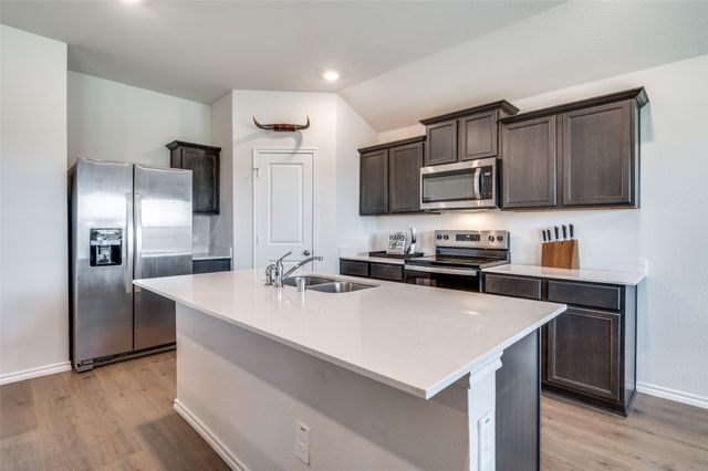 13105 Dawson Drive, Providence Village, TX 76227