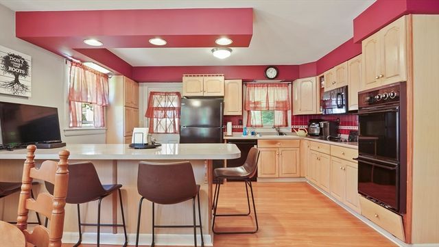 175 Krysiak Ave, Fitchburg, MA 01420