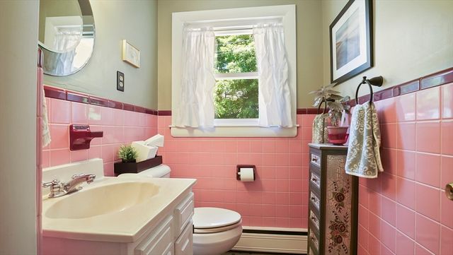 175 Krysiak Ave, Fitchburg, MA 01420