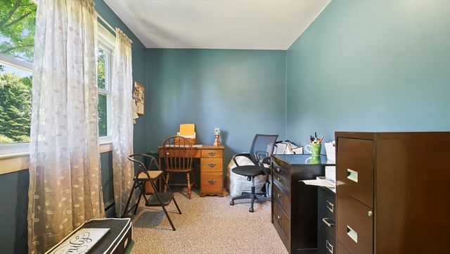 175 Krysiak Ave, Fitchburg, MA 01420